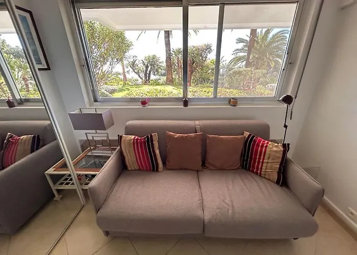 Studio Golfe-Juan Piscine Plage Privee Tennis